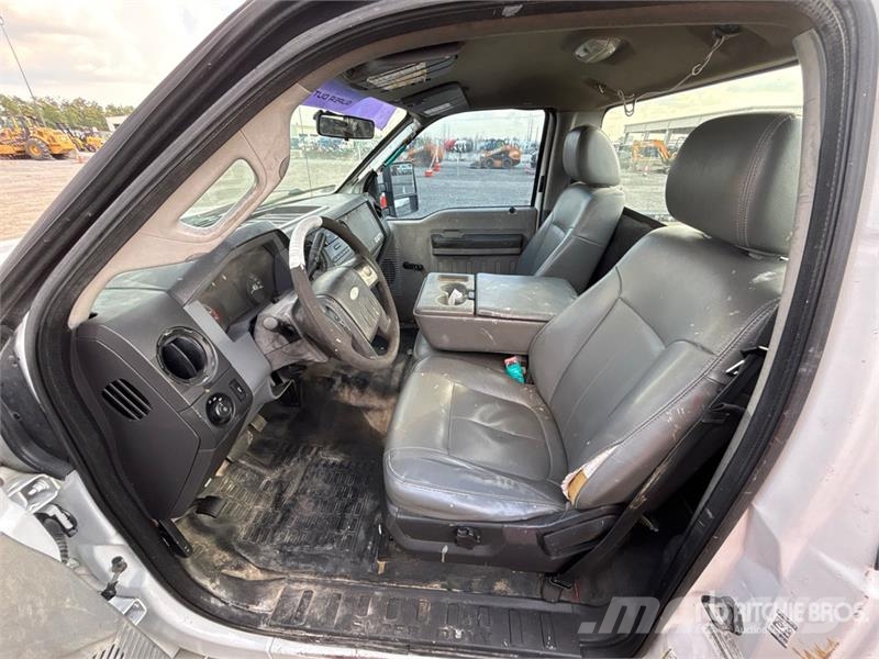 Ford F-250 XL 4x2 Pickup Andere Transporter