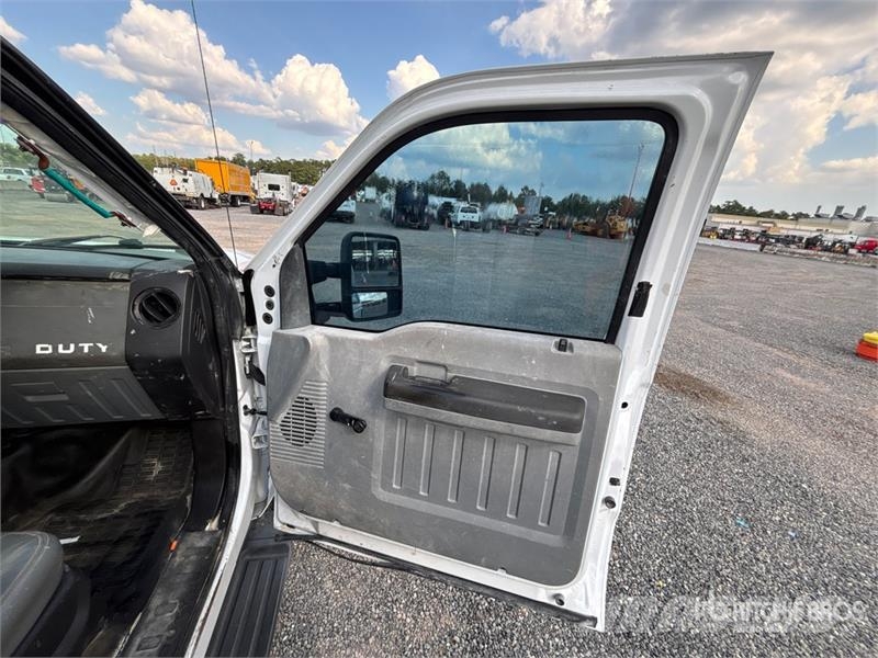 Ford F-250 XL 4x2 Pickup Andere Transporter
