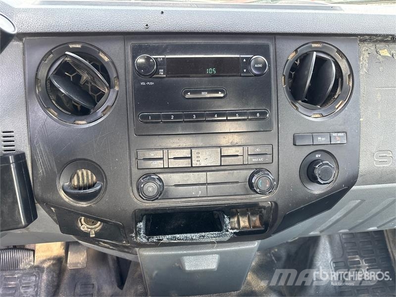 Ford F-250 XL 4x2 Pickup Andere Transporter