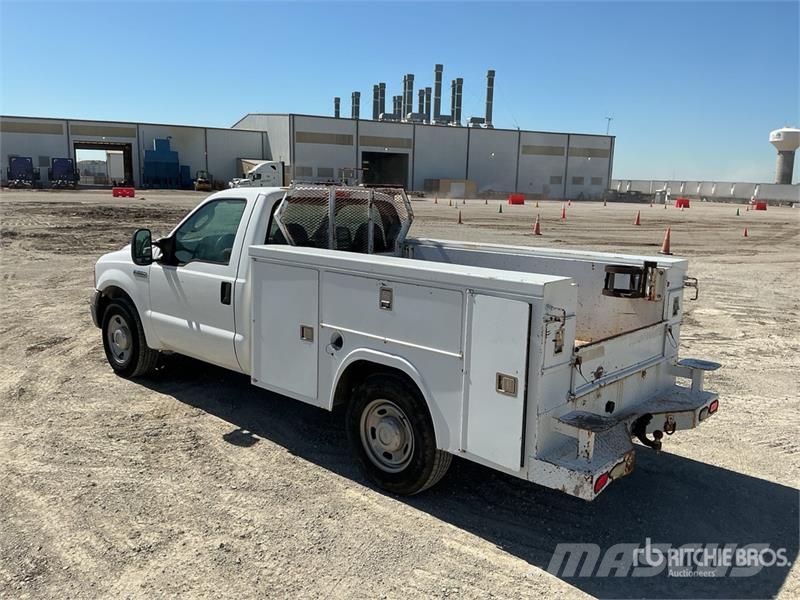 Ford F-250 XL 4x2 Service Truck Komunalna vozila