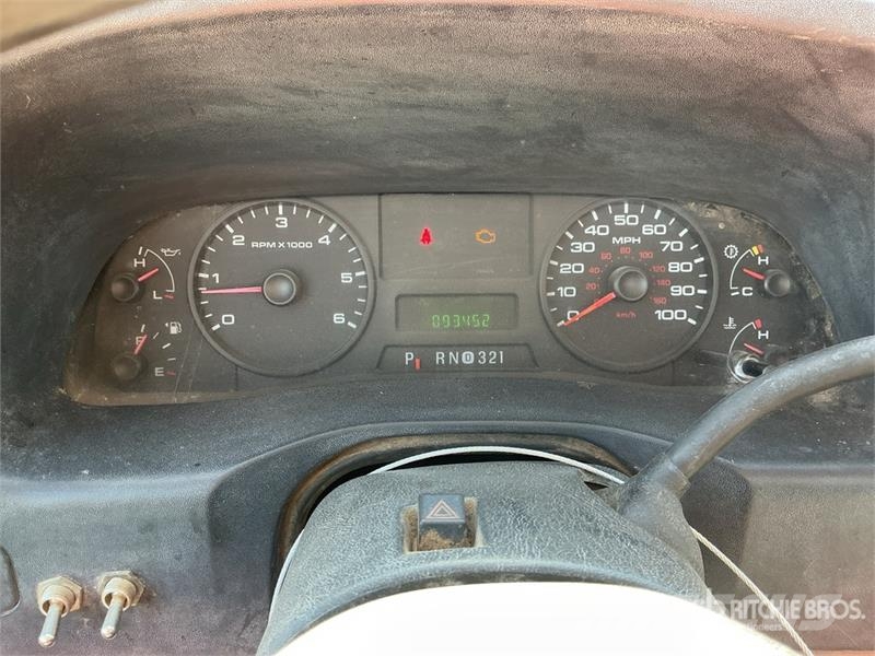 Ford F-250 XL 4x2 Service Truck Komunalna vozila
