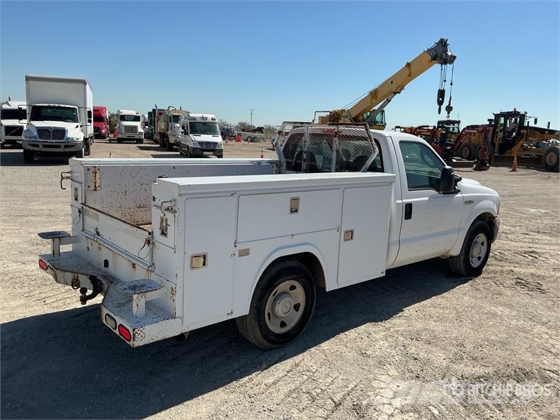 Ford F-250 XL 4x2 Service Truck Komunalna vozila
