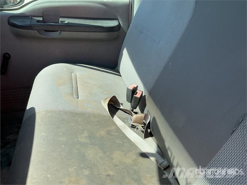 Ford F-250 XL 4x2 Utility Truck 皮卡.傳統半斗卡車/側卸板