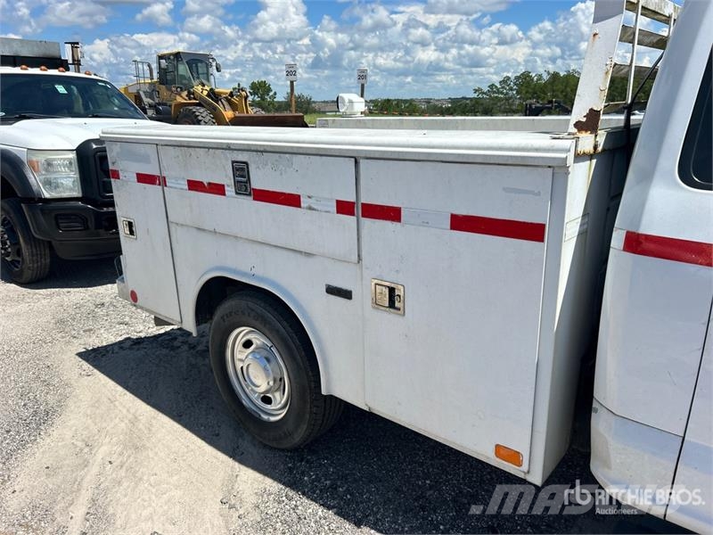 Ford F-250 XL 4x2 Utility Truck Pickup/planbiler