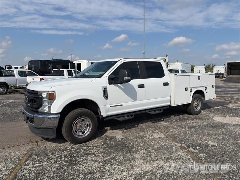 Ford F-250 XL 4x4 Crew Cab Utility Truck Madelkaubikud