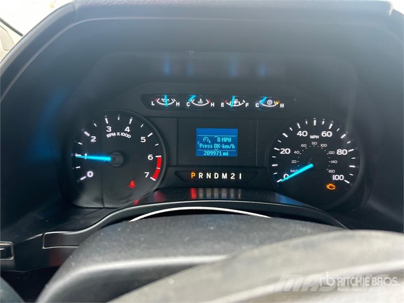 Ford F-250 XL 4x4 Crew Cab Pickup Muu
