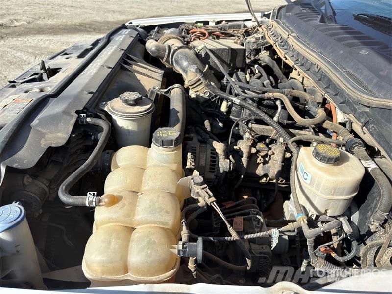 Ford F-250 XL 4x4 Crew Cab Pickup Anders