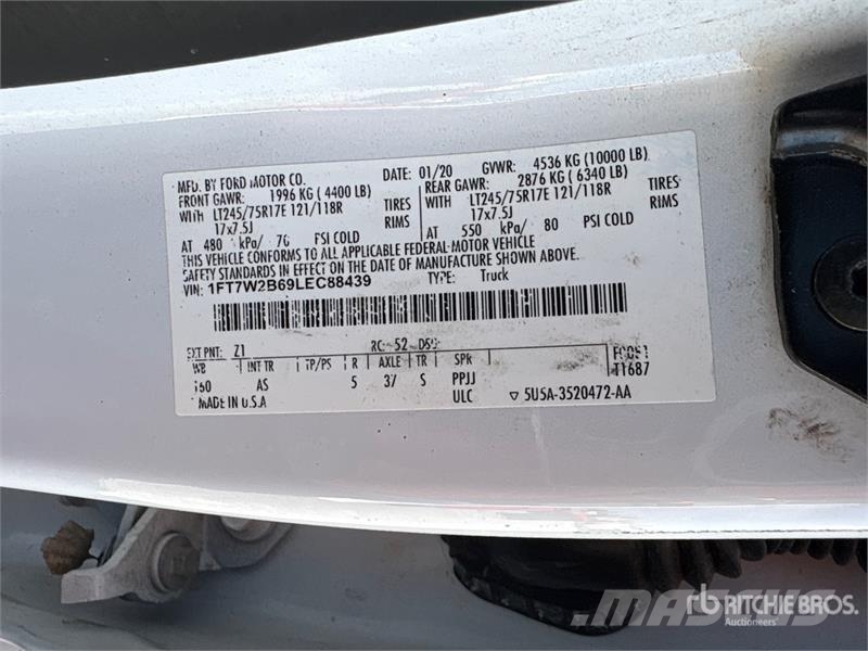 Ford F-250 XL 4x4 Crew Cab Pickup Ostalo