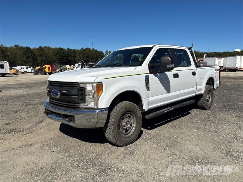Ford F-250 XL 4x4 Crew Cab Pickup Otras furgonetas