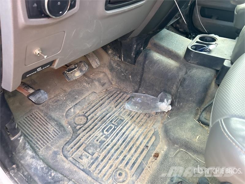 Ford F-250 XL 4x4 Crew Cab Pickup Ostalo