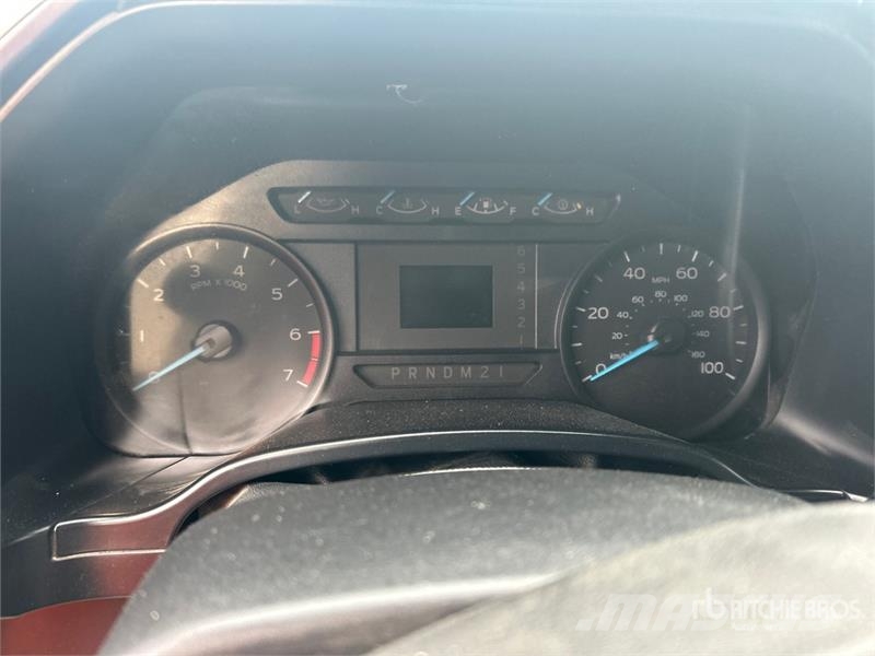Ford F-250 XL 4x4 Crew Cab Pickup Muu