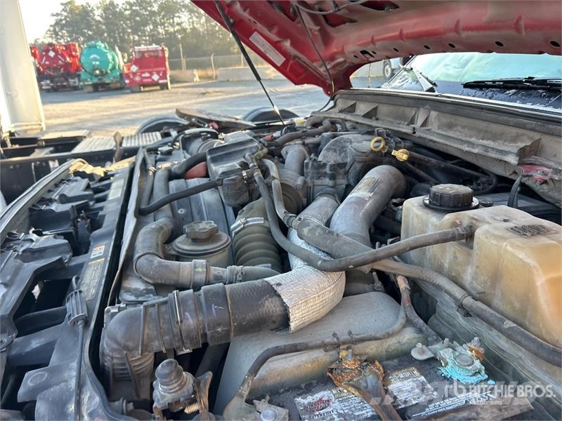 Ford F-250 XL 4x4 Crew Cab Pickup (Inoperable) Ostalo