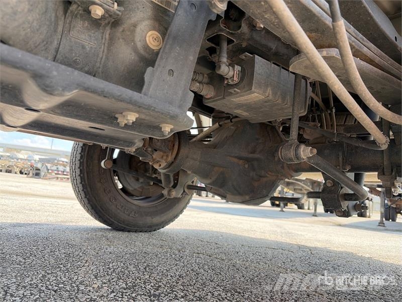 Ford F-250 XL 4x4 Crew Cab Pickup 其他
