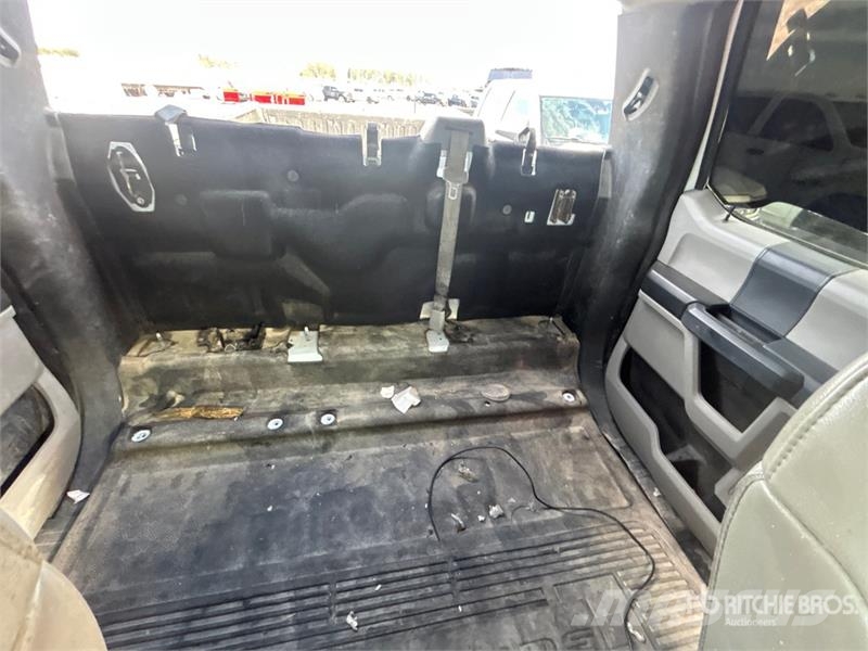 Ford F-250 XL 4x4 Crew Cab Pickup (Inoperable) Citi