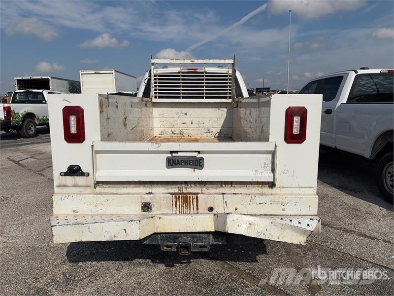 Ford F-250 XL 4x4 Crew Cab Utility Truck Madelkaubikud