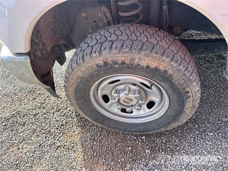 Ford F-250 XL 4x4 Crew Cab Pickup Citi