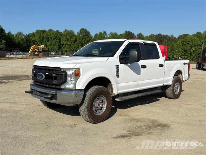 Ford F-250 XL 4x4 Crew Cab Pickup Anders