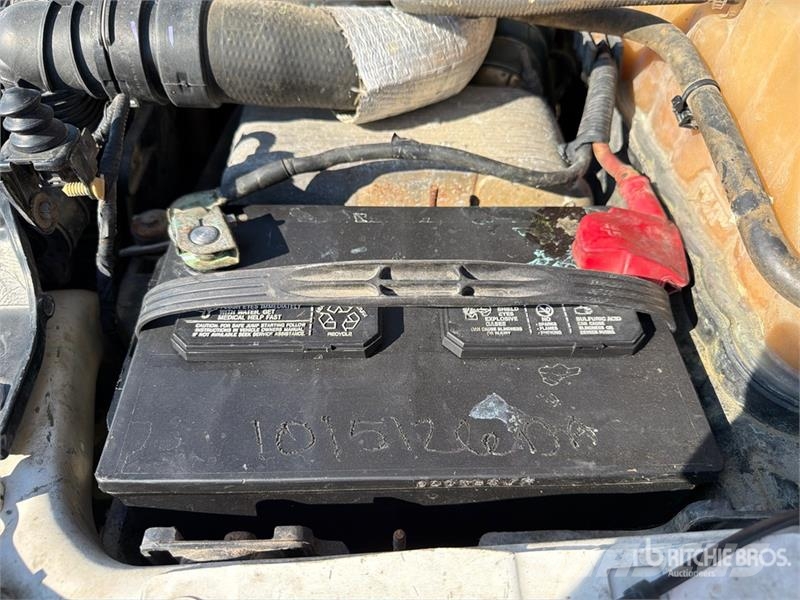 Ford F-250 XL 4x4 Crew Cab Pickup Ostalo