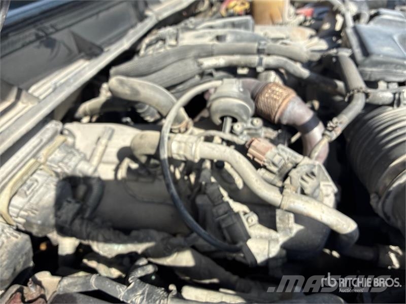 Ford F-250 XL 4x4 Crew Cab Pickup Ostalo