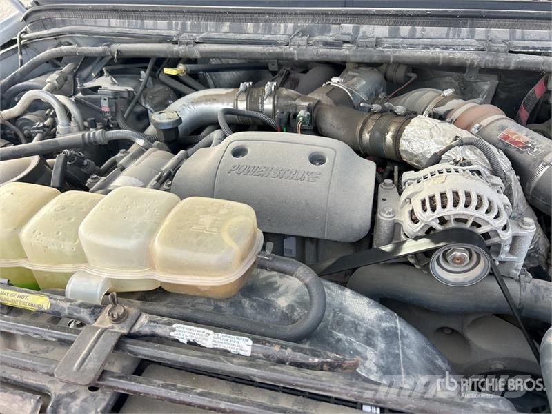 Ford F-250 XL 4x4 Crew Cab Pickup Otras furgonetas