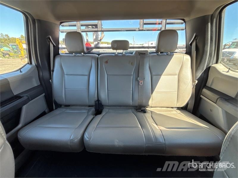 Ford F-250 XL 4x4 Crew Cab Pickup Otras furgonetas