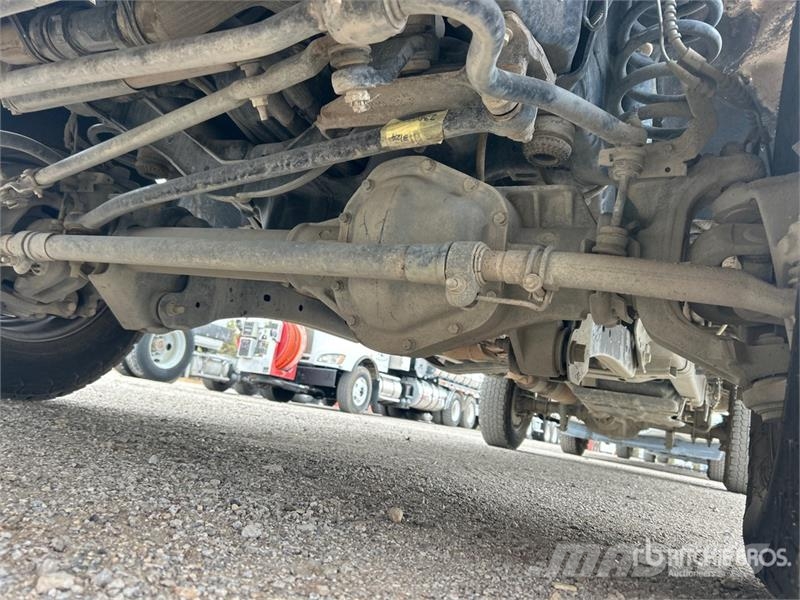 Ford F-250 XL 4x4 Crew Cab Pickup Muu