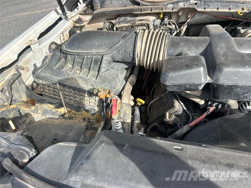 Ford F-250 XL 4x4 Crew Cab Pickup (Inoperable) その他