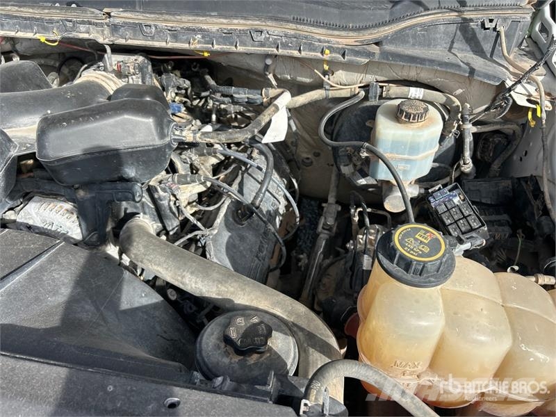 Ford F-250 XL 4x4 Crew Cab Pickup (Inoperable) その他