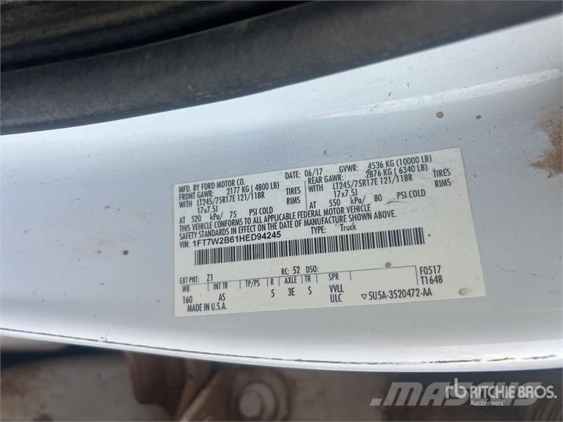 Ford F-250 XL 4x4 Crew Cab Pickup Furgoni altro
