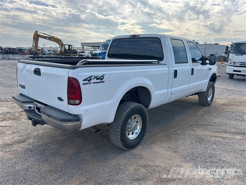 Ford F-250 XL 4x4 Crew Cab Pickup Otras furgonetas