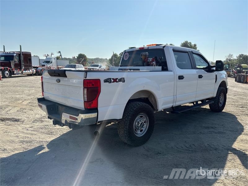 Ford F-250 XL 4x4 Crew Cab Pickup Anders