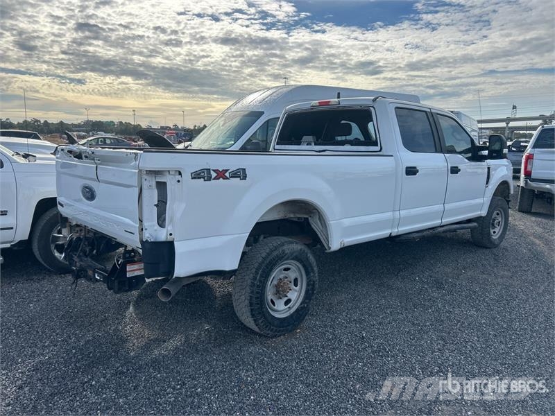 Ford F-250 XL 4x4 Crew Cab Pickup (Inoperable) Citi