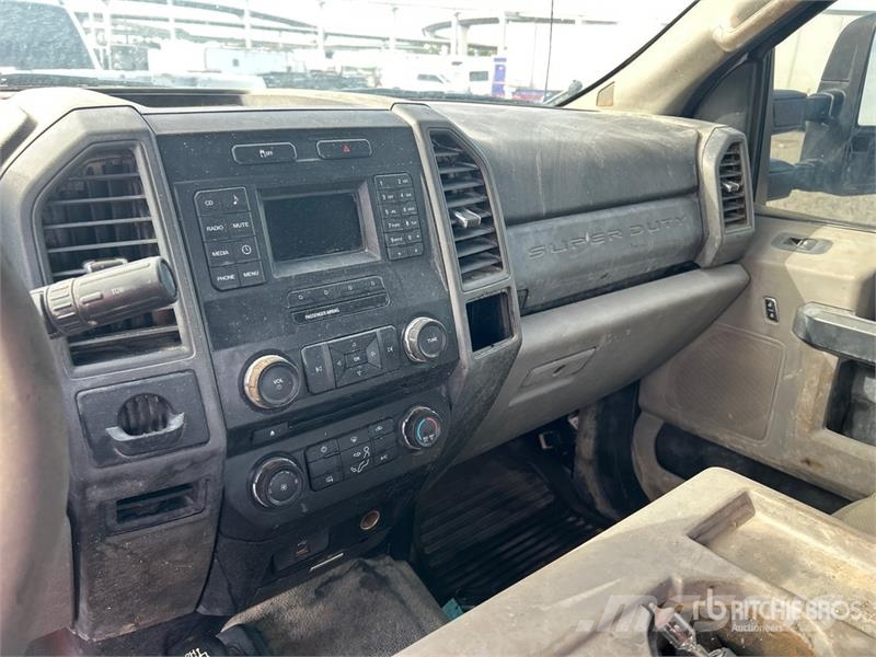 Ford F-250 XL 4x4 Crew Cab Pickup (Inoperable) Citi