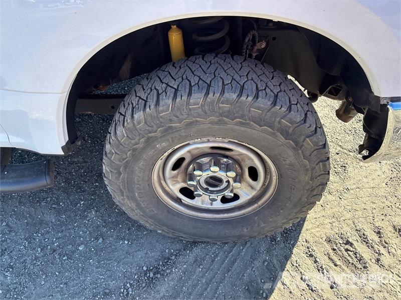 Ford F-250 XL 4x4 Crew Cab Pickup Otras furgonetas