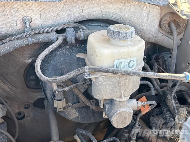 Ford F-250 XL 4x4 Crew Cab Pickup Ostalo