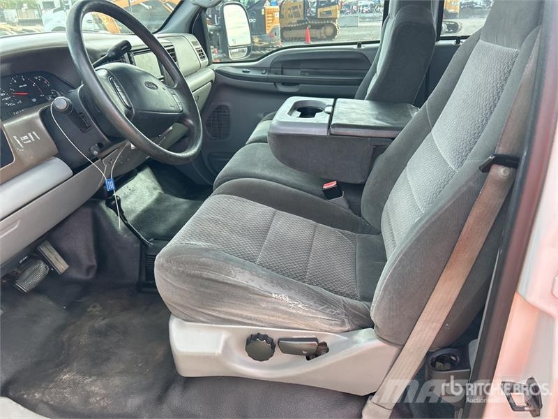 Ford F-250 XL 4x4 Crew Cab Pickup Otras furgonetas