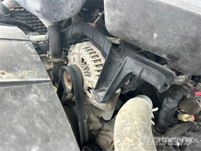 Ford F-250 XL 4x4 Crew Cab Pickup Muu