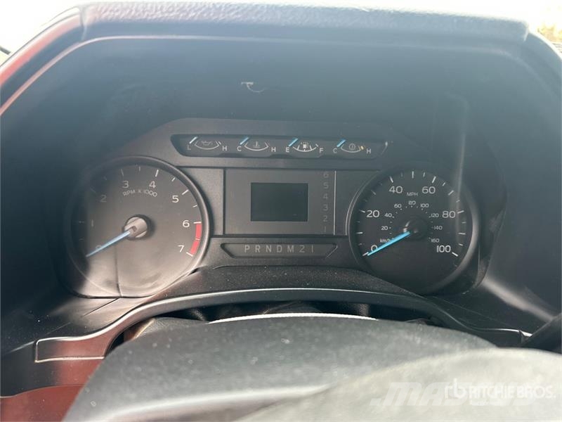 Ford F-250 XL 4x4 Crew Cab Pickup Muu