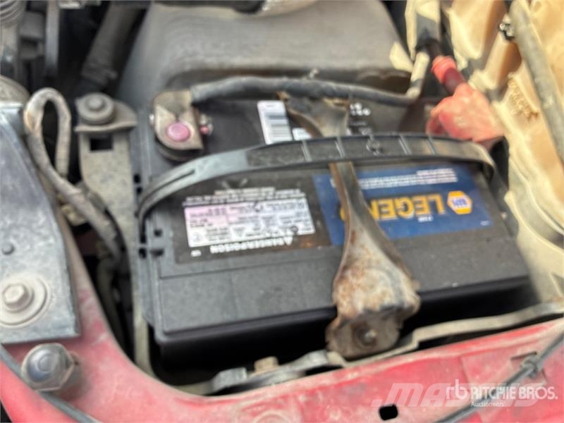 Ford F-250 XL 4x4 Crew Cab Pickup Ostalo