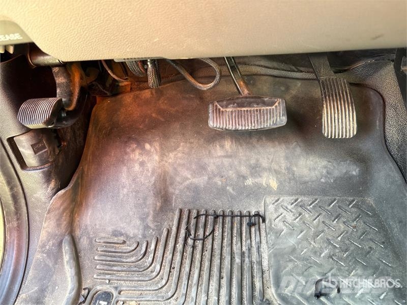 Ford F-250 XL 4x4 Crew Cab Pickup Anders