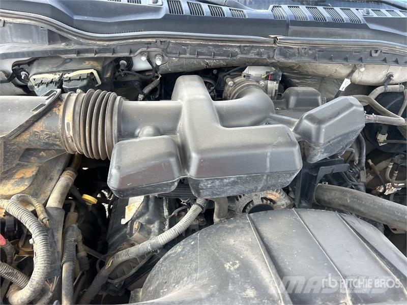 Ford F-250 XL 4x4 Crew Cab Pickup Ostalo