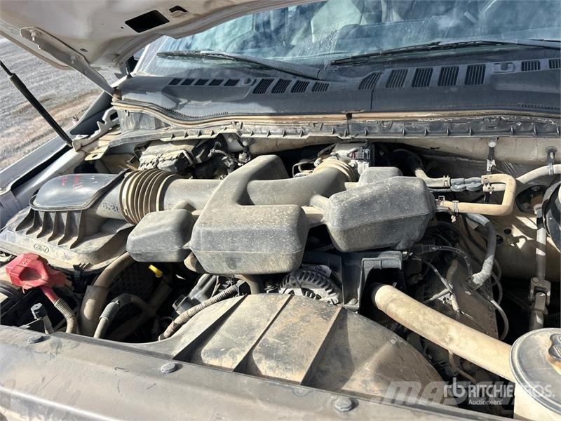 Ford F-250 XL 4x4 Crew Cab Pickup Citi