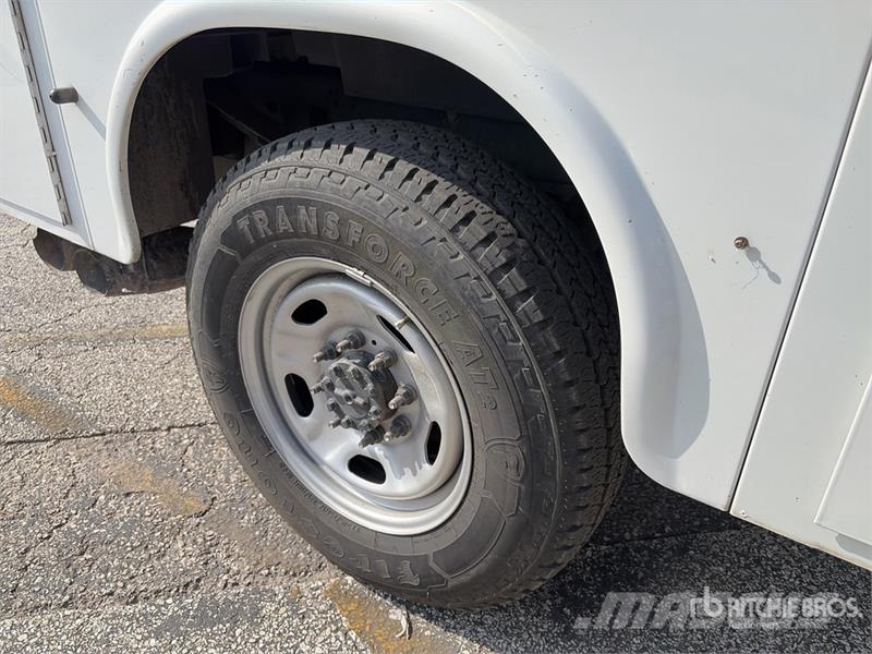 Ford F-250 XL 4x4 Crew Cab Utility Truck Madelkaubikud