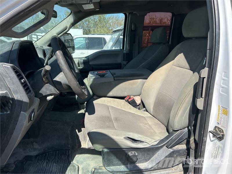 Ford F-250 XL 4x4 Extended Cab Pickup Інше