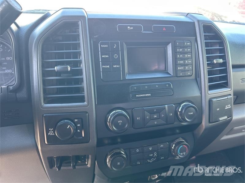 Ford F-250 XL 4x4 Extended Cab Pickup Ostalo