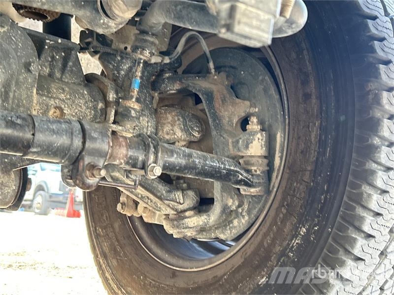 Ford F-250 XL 4x4 Extended Cab Pickup Ostalo