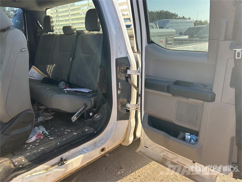 Ford F-250 XL 4x4 Extended Cab Pickup Ostalo