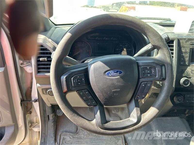 Ford F-250 XL 4x4 Extended Cab Pickup Citi