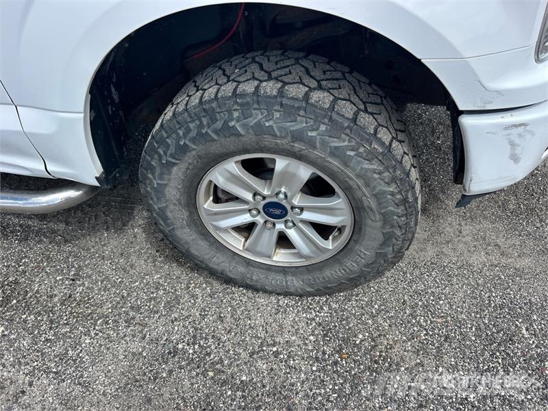 Ford F-250 XL 4x4 Extended Cab Pickup 其他