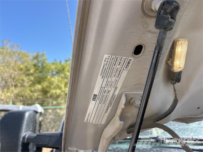 Ford F-250 XL 4x4 Extended Cab Pickup Інше